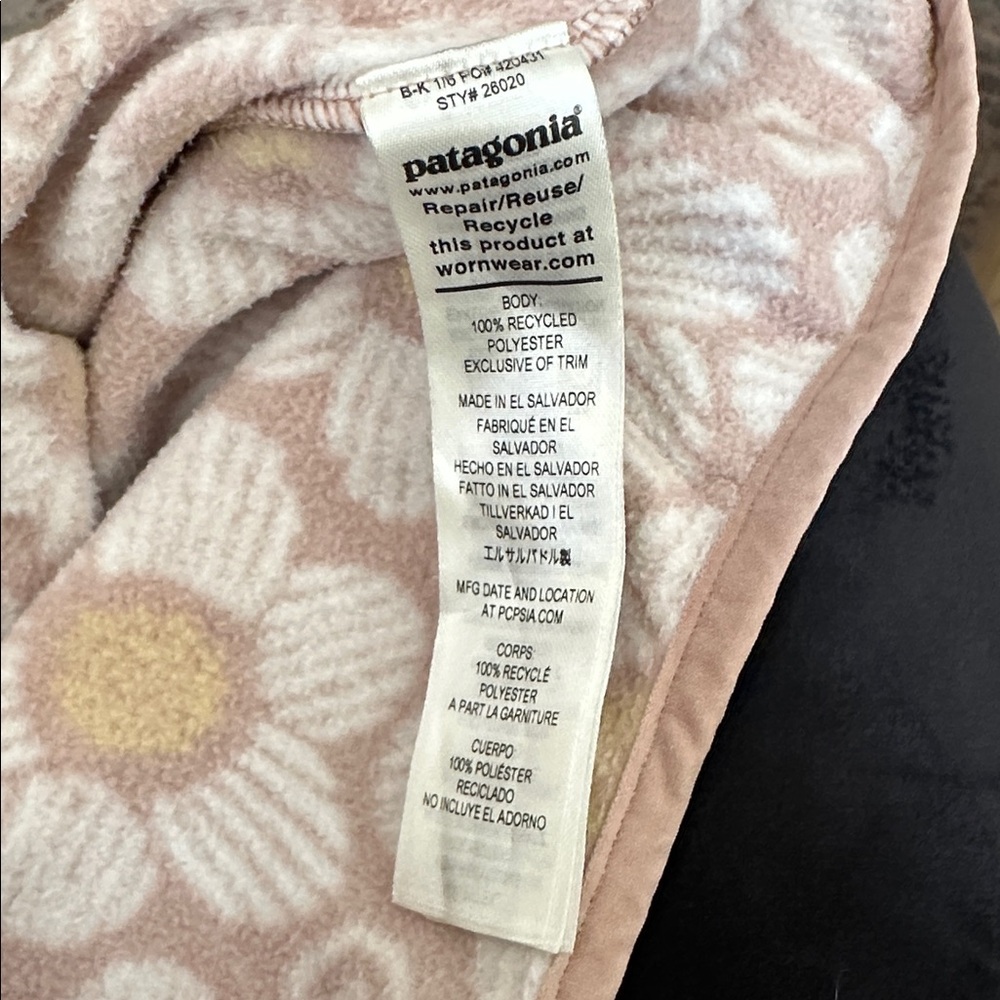Patagonia Floral Patterned Fleece - Picture 6 of 6